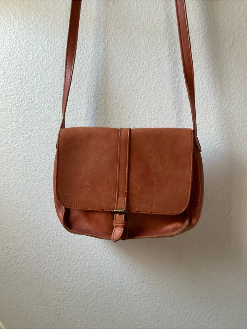 Brown Leather Crossbody Saddle Bag with Chain Strap
